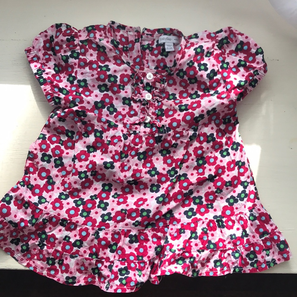 Baby Gap Cute floral top